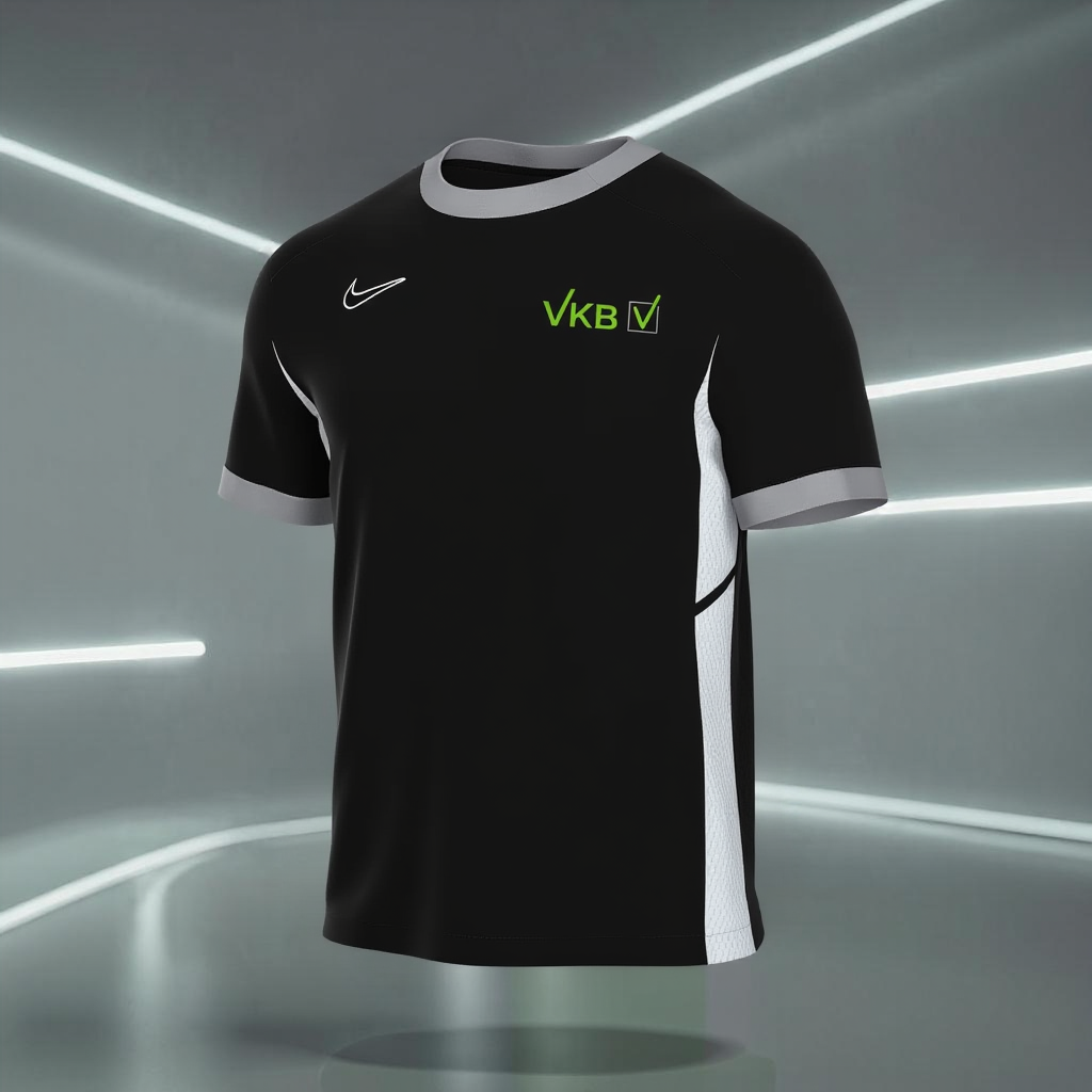 Schwarzes Nike Dri-FIT Kurzarm-Trikot mit VKB-Logo, grauem Kragen und grauen Mesh-Seiteneinsätzen vor sportlichem Studiohintergrund mit leuchtenden Linien.